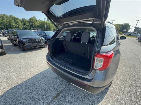 Certified 2023 Ford Explorer XLT w/ Equipment Group 202A AWD/4WD image 6