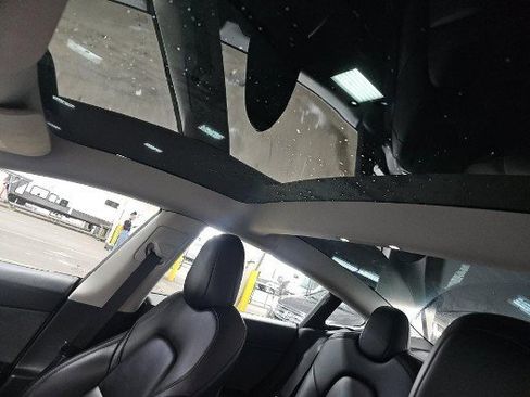 Used 2022 Tesla Model 3 Long Range image 7