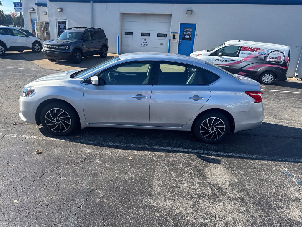 Used 2017 Nissan Sentra S FWD image 7