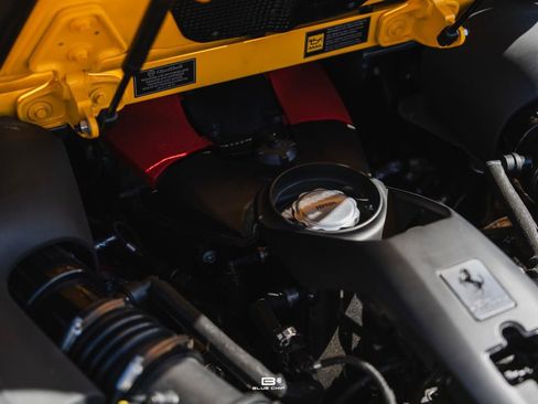 Used 2021 Ferrari F8 Tributo RWD image 37