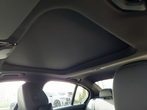 New 2026 BMW 330i Sedan w/ M Sport Package image 16