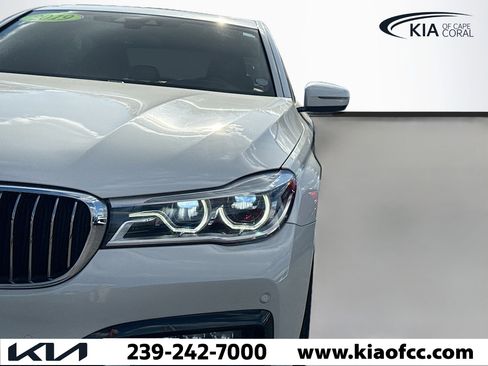 Used 2019 BMW 750i xDrive 750i xDrive w/ M Sport Package image 9