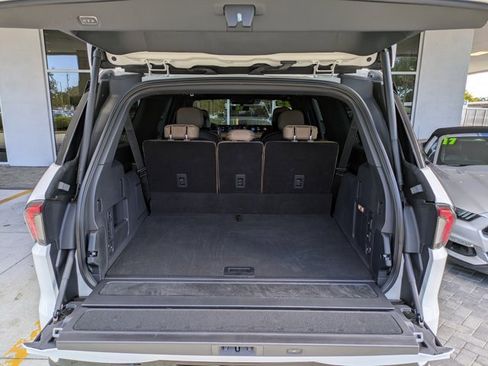 Used 2025 Lincoln Navigator L Black Label image 21