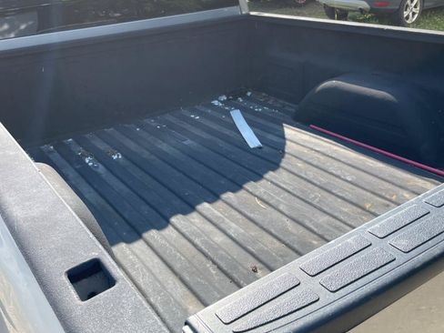 Used 2004 Chevrolet Silverado 1500 LS w/ Light Duty Power Package AWD/4WD image 14