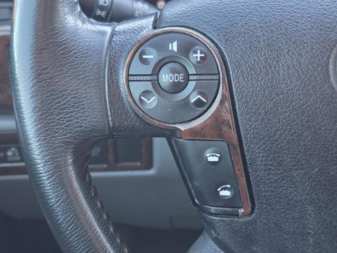 Used 2010 Toyota Tundra Limited image 13