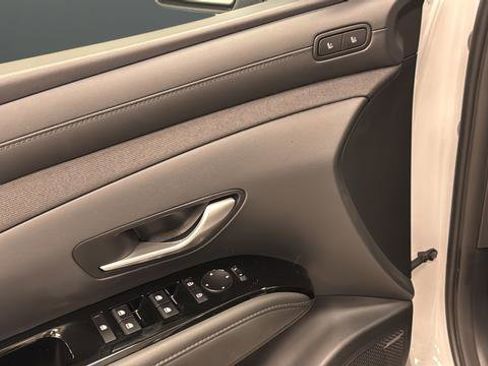 Used 2025 Hyundai Tucson Limited AWD/4WD image 21