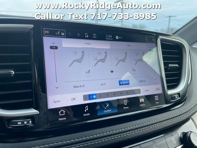 Used 2022 Chrysler Pacifica Touring-L FWD image 25