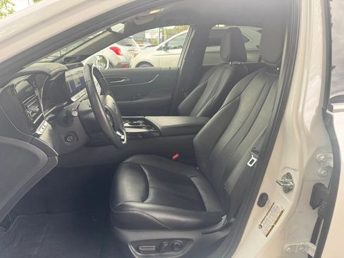Used 2023 Toyota Mirai w/ Advanced Technology Package RWD image 10