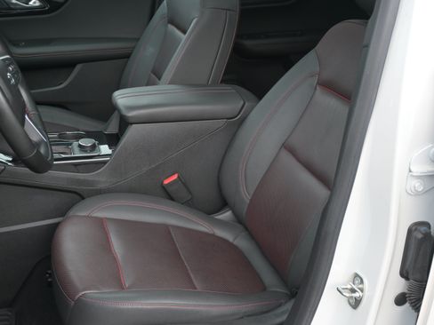 Used 2023 Chevrolet Blazer RS w/ Enhanced Convenience Package FWD image 16