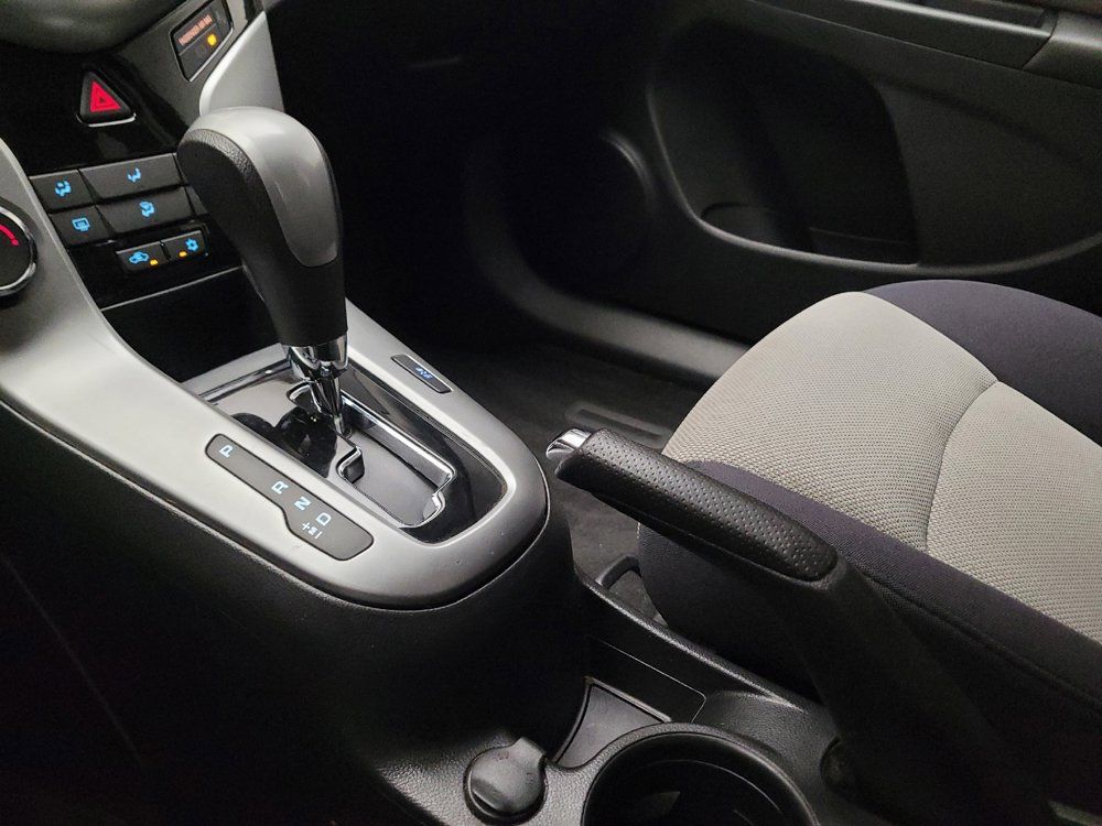 Used 2014 Chevrolet Cruze LS FWD image 26