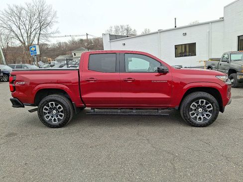 Used 2023 Chevrolet Colorado Z71 w/ Z71 Convenience Package 2 image 7