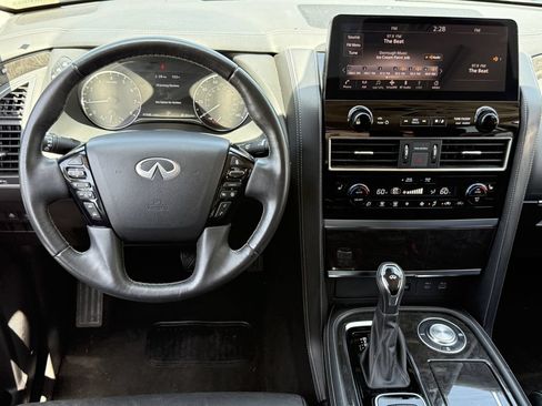 Used 2024 INFINITI QX80 Luxe RWD image 12