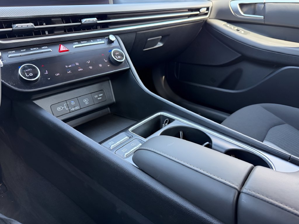 Used 2024 Hyundai Sonata SEL FWD image 18