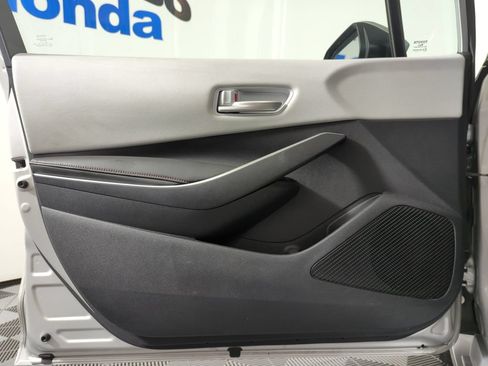 Used 2024 Toyota Corolla SE FWD image 8