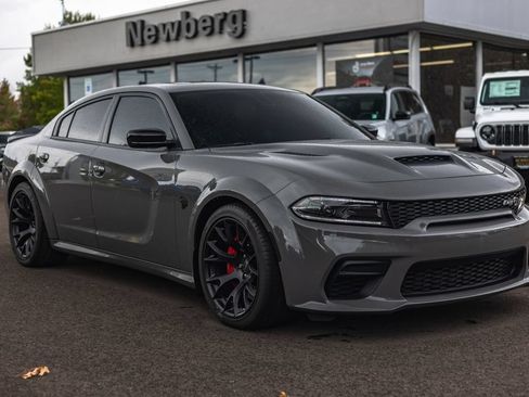 Used 2023 Dodge Charger SRT Hellcat w/ Harman/Kardon Audio Group RWD image 7