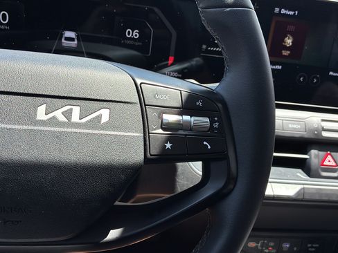 Certified 2025 Kia K4 EX FWD image 28