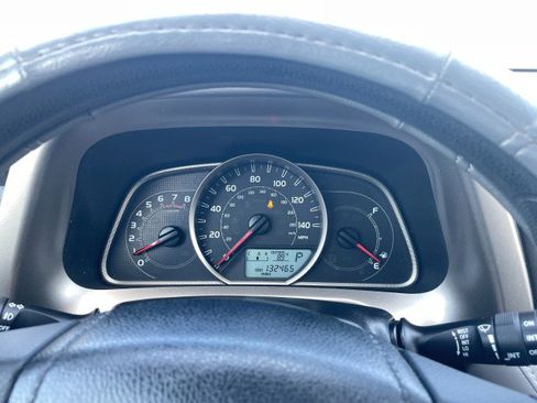 Used 2013 Toyota RAV4 XLE image 25