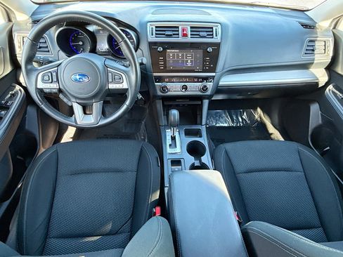 Used 2017 Subaru Outback 2.5i Premium image 16