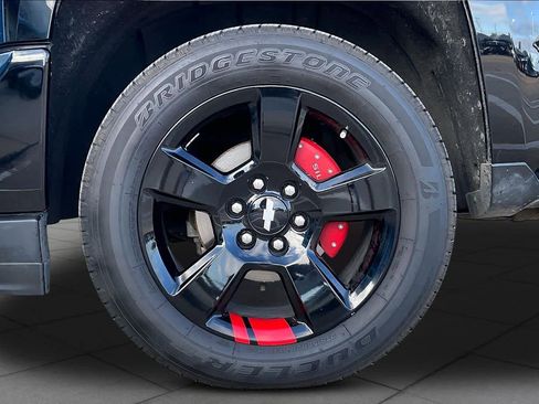 Used 2018 Chevrolet Silverado 1500 LT w/ Redline Edition image 12