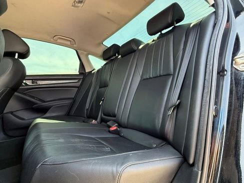 Used 2021 Honda Accord Touring image 14