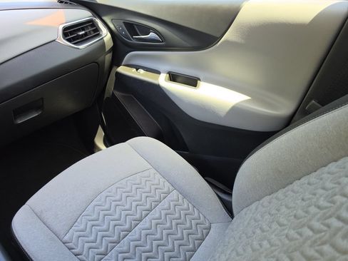 Used 2024 Chevrolet Equinox LS w/ Driver Confidence II Package FWD image 14