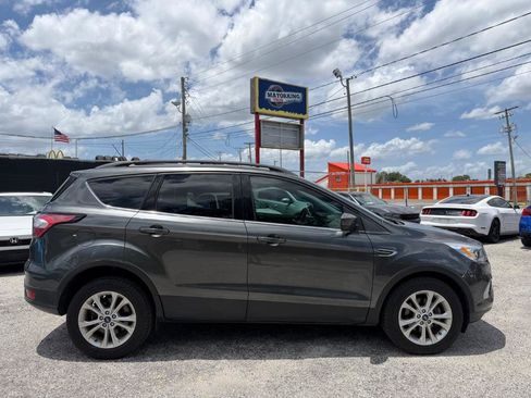 Used 2018 Ford Escape SEL FWD image 4