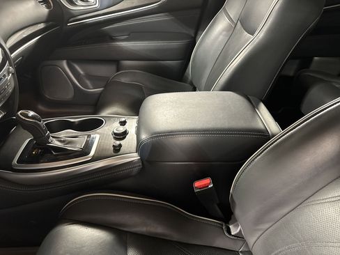 Used 2019 INFINITI QX60 Luxe w/ Essential Package image 27