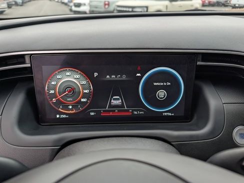 Used 2023 Hyundai Santa Cruz SEL Premium image 17