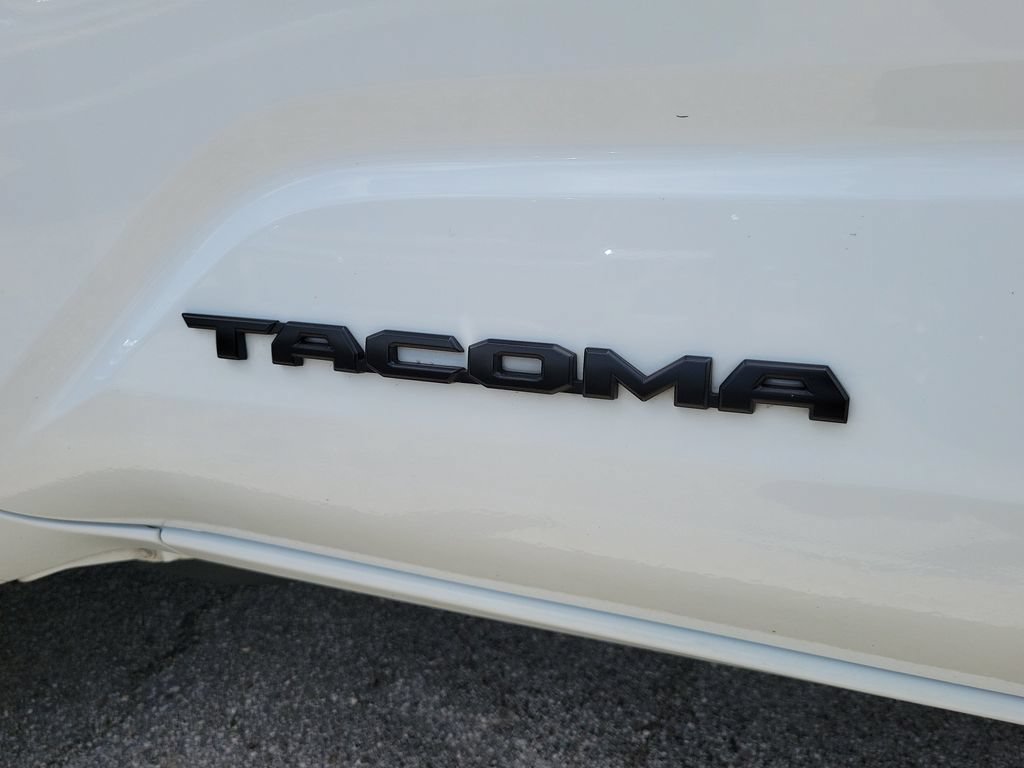 Used 2024 Toyota Tacoma TRD Off-Road AWD/4WD image 5