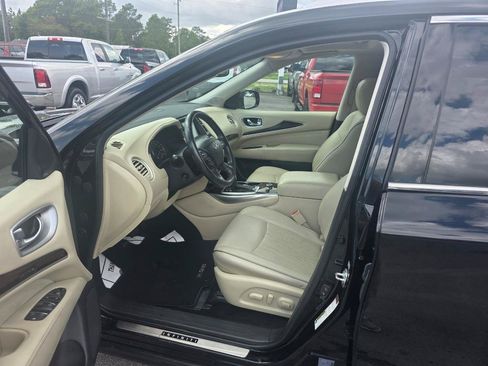 Used 2020 INFINITI QX60 Luxe w/ Sensory Package FWD image 5
