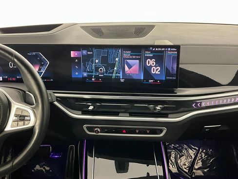 Used 2023 BMW X7 xDrive40i w/ M Sport Package image 12