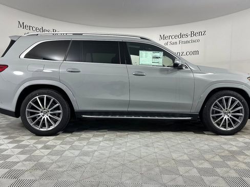 New 2026 Mercedes-Benz GLS 580 4MATIC image 3