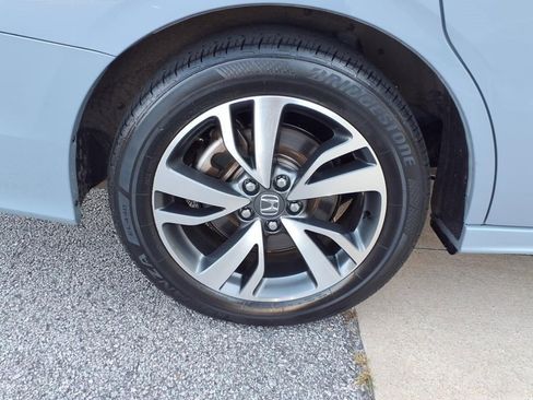 Certified 2023 Honda Odyssey Touring image 11