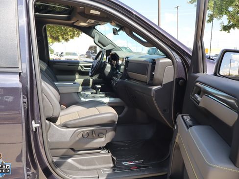 Used 2022 Chevrolet Silverado 1500 ZR2 w/ Technology Package AWD/4WD image 30