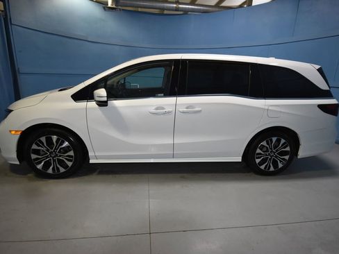 Used 2025 Honda Odyssey Elite image 30