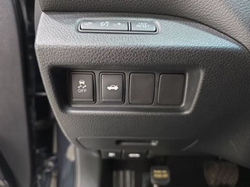 Used 2015 Nissan Altima 2.5 S w/ Power Driver Seat Package FWD image 24