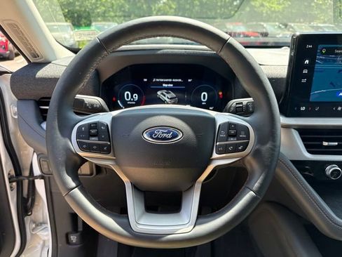 Used 2025 Ford Explorer Active w/ Active Comfort Package AWD/4WD image 13