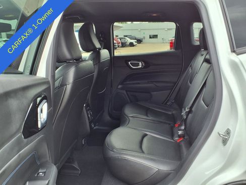 Used 2026 Jeep Compass Limited AWD/4WD image 12