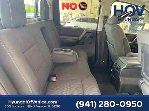 Used 2013 Nissan Titan PRO-4X AWD/4WD image 28