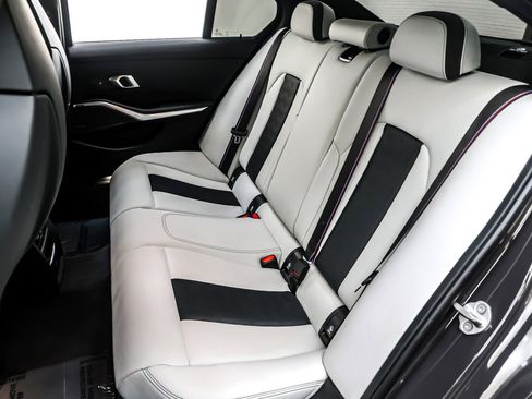 Used 2024 BMW M3 Competition w/ Executive Package image 8