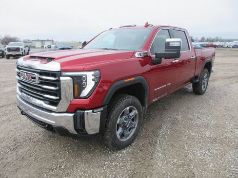 New 2026 GMC Sierra 2500 SLT AWD/4WD image 11