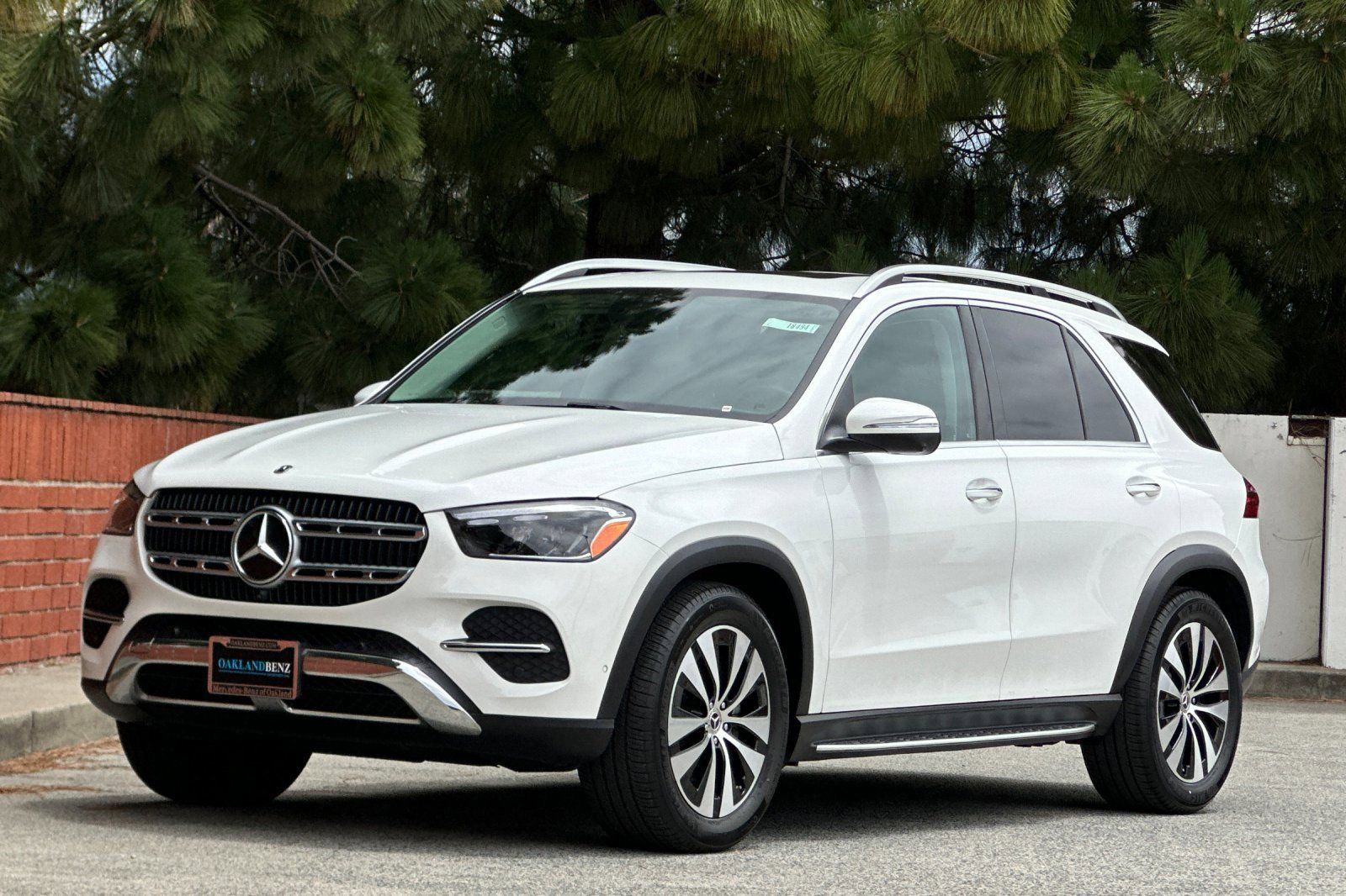 Certified 2024 Mercedes-Benz GLE 350 4MATIC image 9
