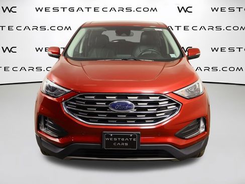 Used 2022 Ford Edge Titanium image 2