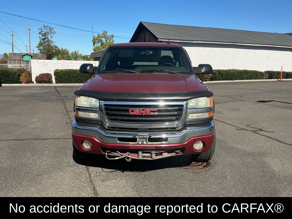 Used 2004 GMC Sierra 2500 SLT w/ Heavy-Duty Power Package AWD/4WD image 2