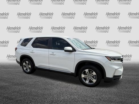Used 2025 Honda Pilot EX-L image 7