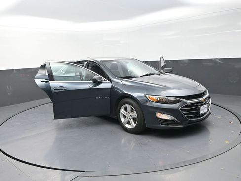 Used 2020 Chevrolet Malibu LS FWD image 31