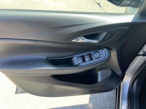 Certified 2023 Buick Encore GX Select AWD/4WD image 16