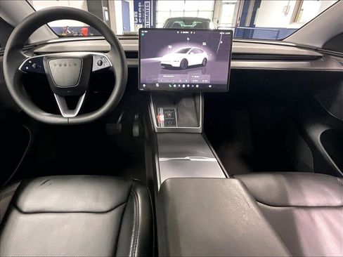 Used 2026 Tesla Model Y AWD image 21