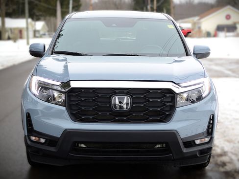 Used 2023 Honda Passport EX-L image 2
