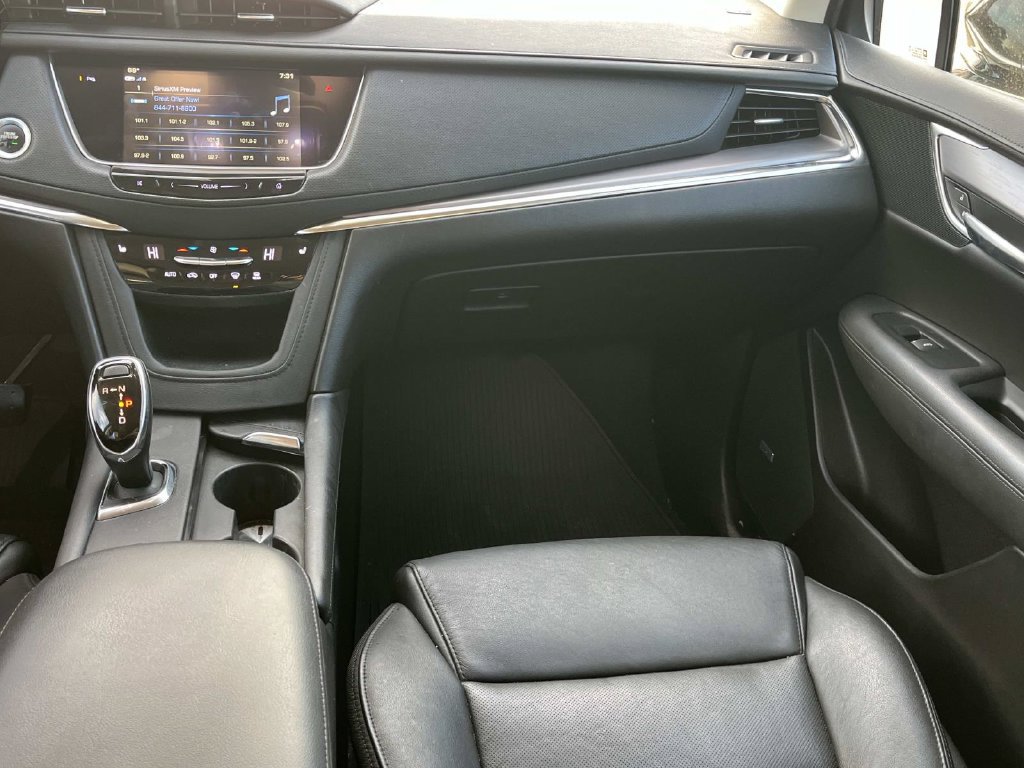 Used 2019 Cadillac XT5 Luxury FWD image 12
